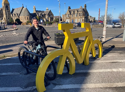 Bikeport and repair station